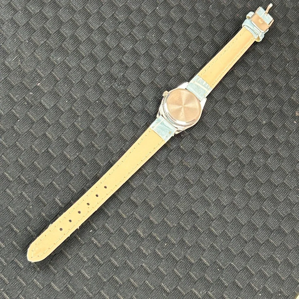 Vintage Style Quartz Watch Silver Case Light Blue‎ Croc Embossed Strap